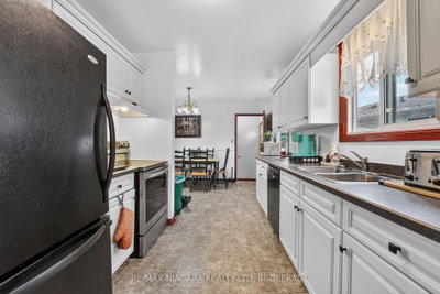6231 Johnson Drive • Niagara Falls, ON photo 9