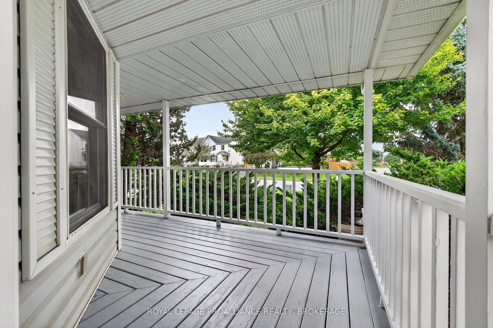 378 Waterloo Drive • Kingston, ON photo 6