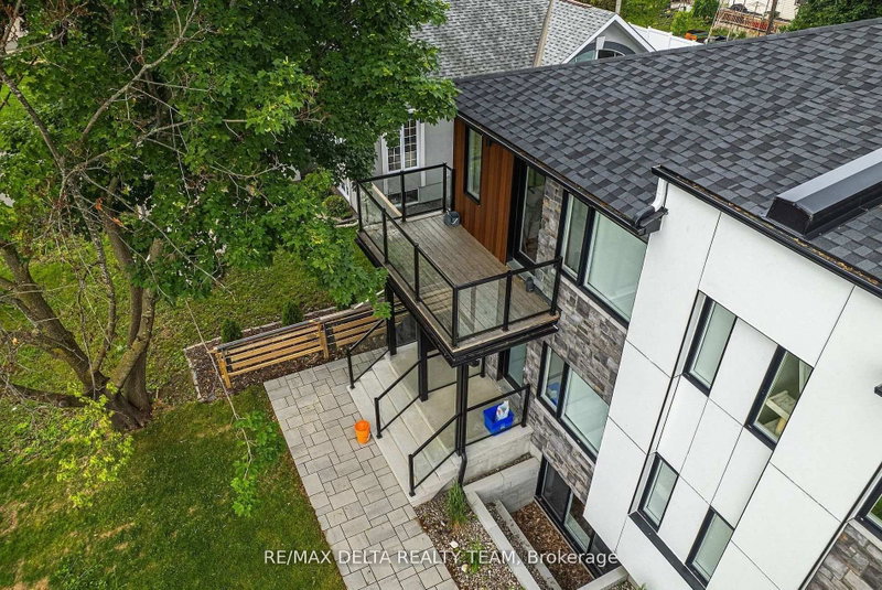 77A Granton Ave photo 4