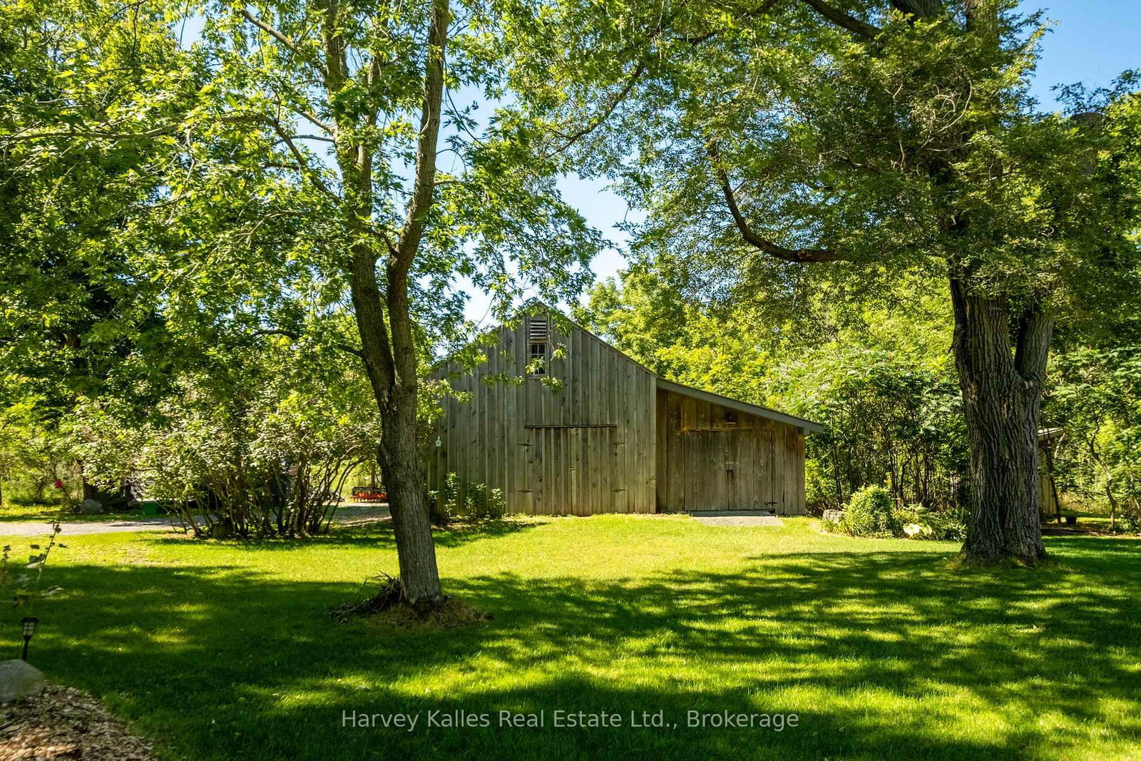 244 SALMON POINT Road • Prince Edward County, ON photo 33