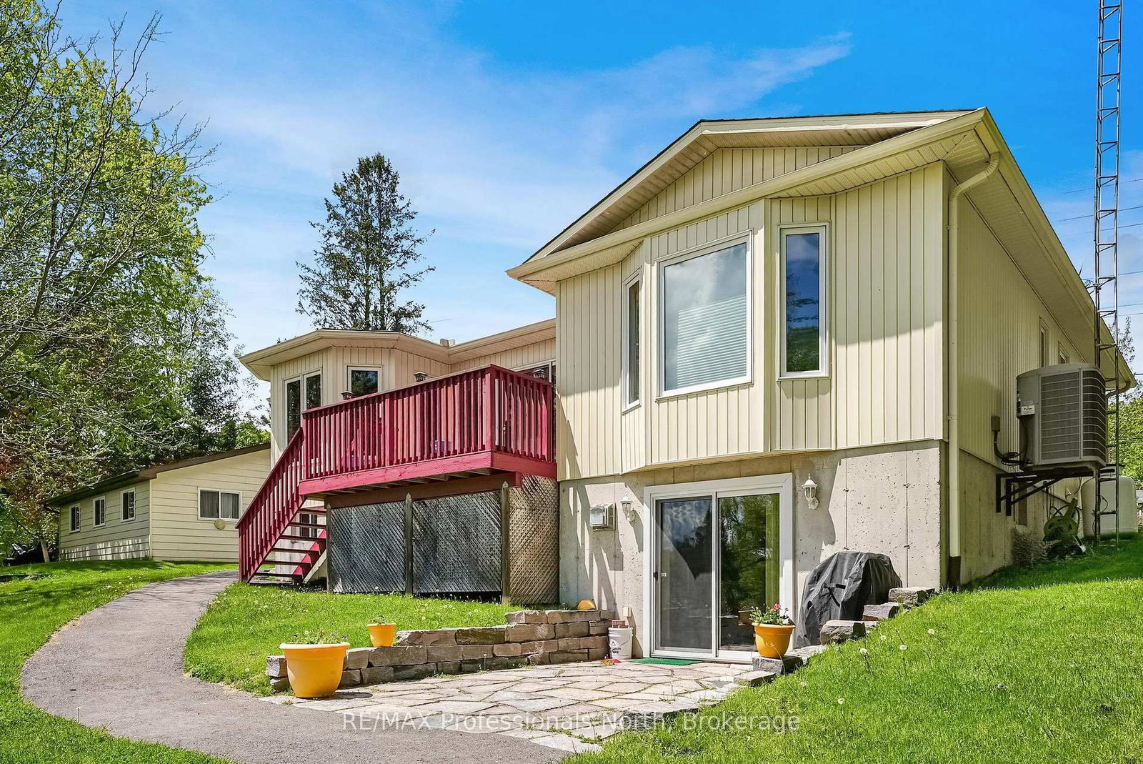 4696 County Road 21 • Dysart et al, ON photo 32