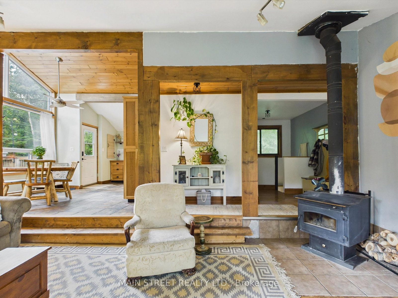 1063 SHERWOOD FOREST Road • Bracebridge, ON photo 10