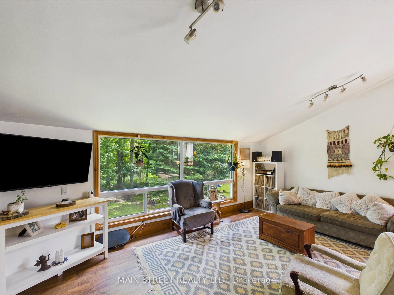 1063 SHERWOOD FOREST Road • Bracebridge, ON photo 14
