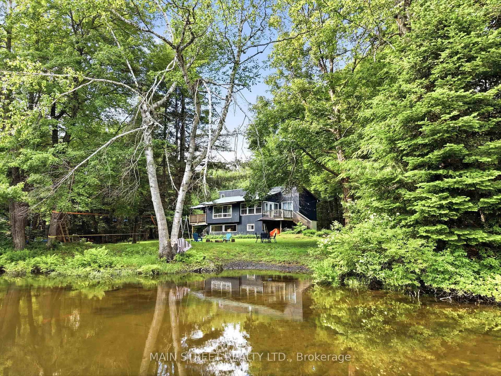 1063 SHERWOOD FOREST Road • Bracebridge, ON photo 31