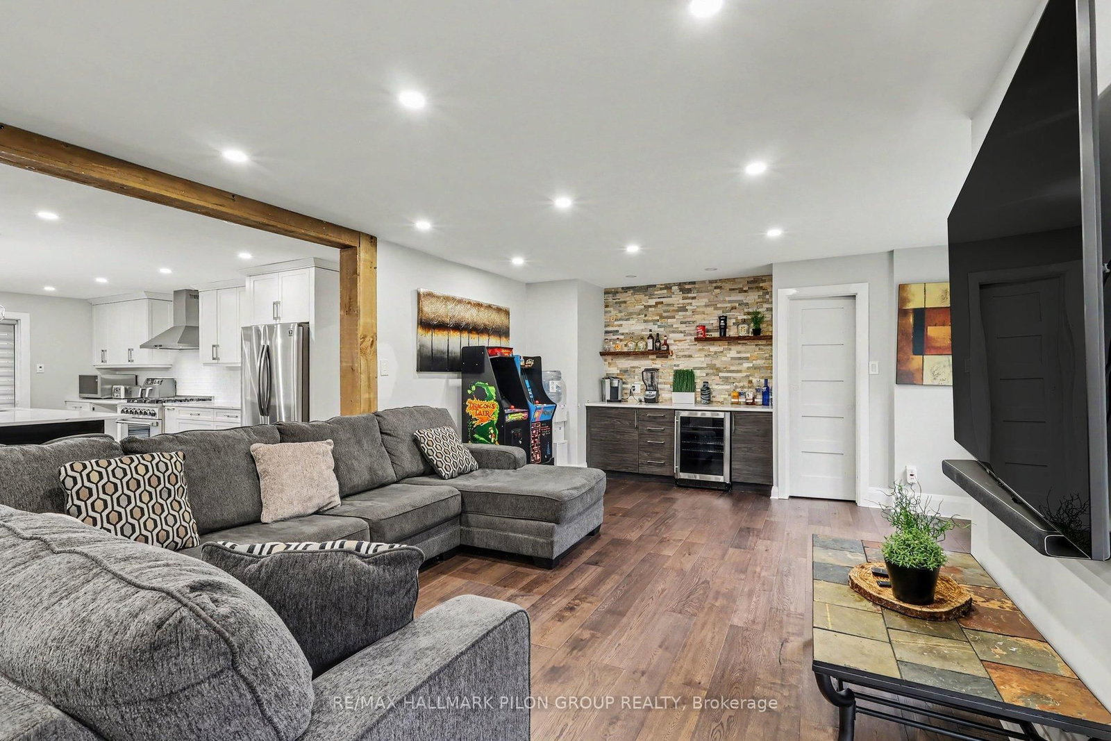 1619 Sequoia Drive • Ottawa, ON photo 11