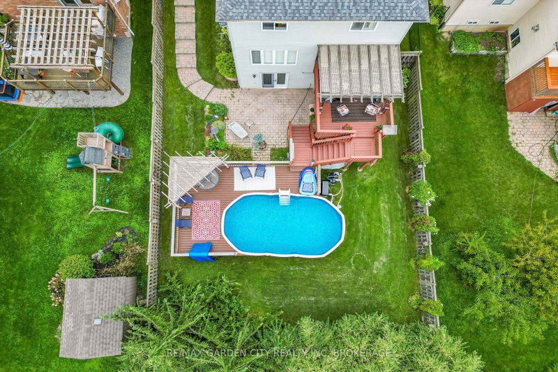 4039 Barry Drive