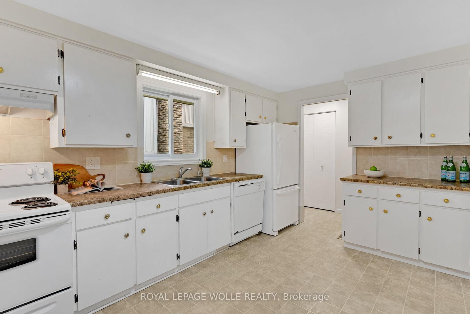 7 Underhill Crescent • Kitchener, ON photo 11