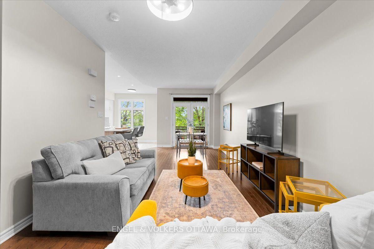 75 Blueheart Bay • Ottawa, ON photo 12