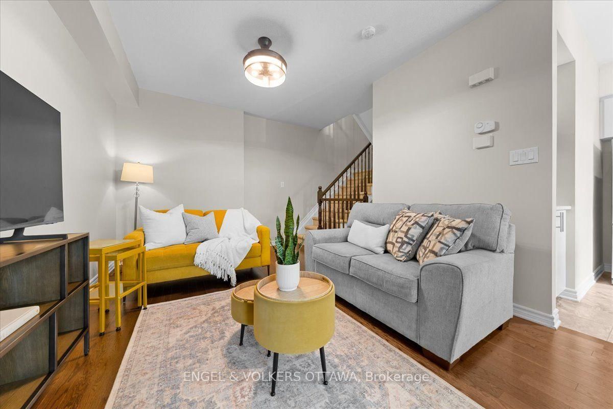 75 Blueheart Bay • Ottawa, ON photo 14