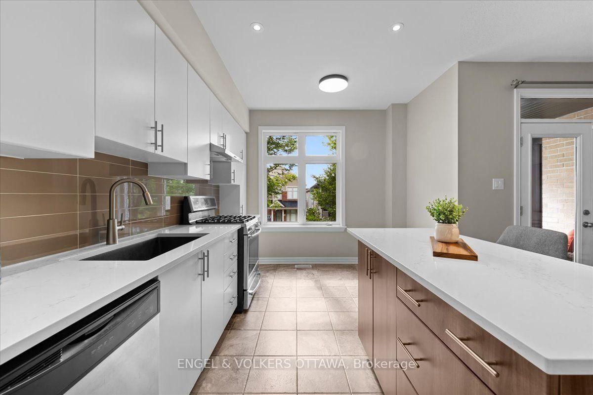 75 Blueheart Bay • Ottawa, ON photo 24