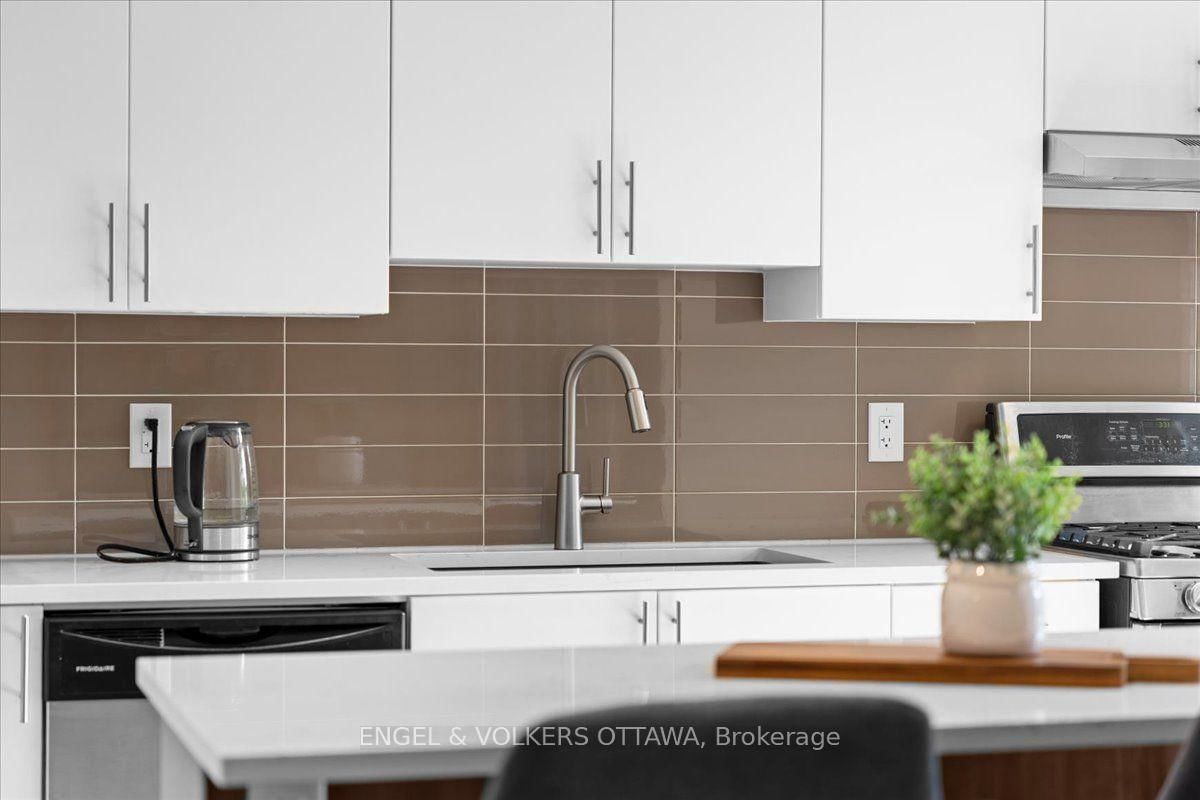 75 Blueheart Bay • Ottawa, ON photo 37