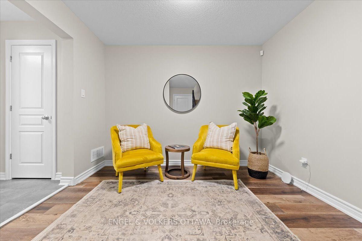 75 Blueheart Bay • Ottawa, ON photo 8