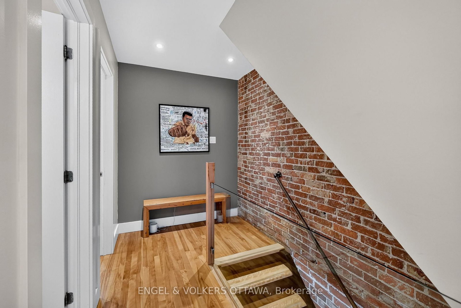 309 Flora Street • Ottawa, ON photo 14