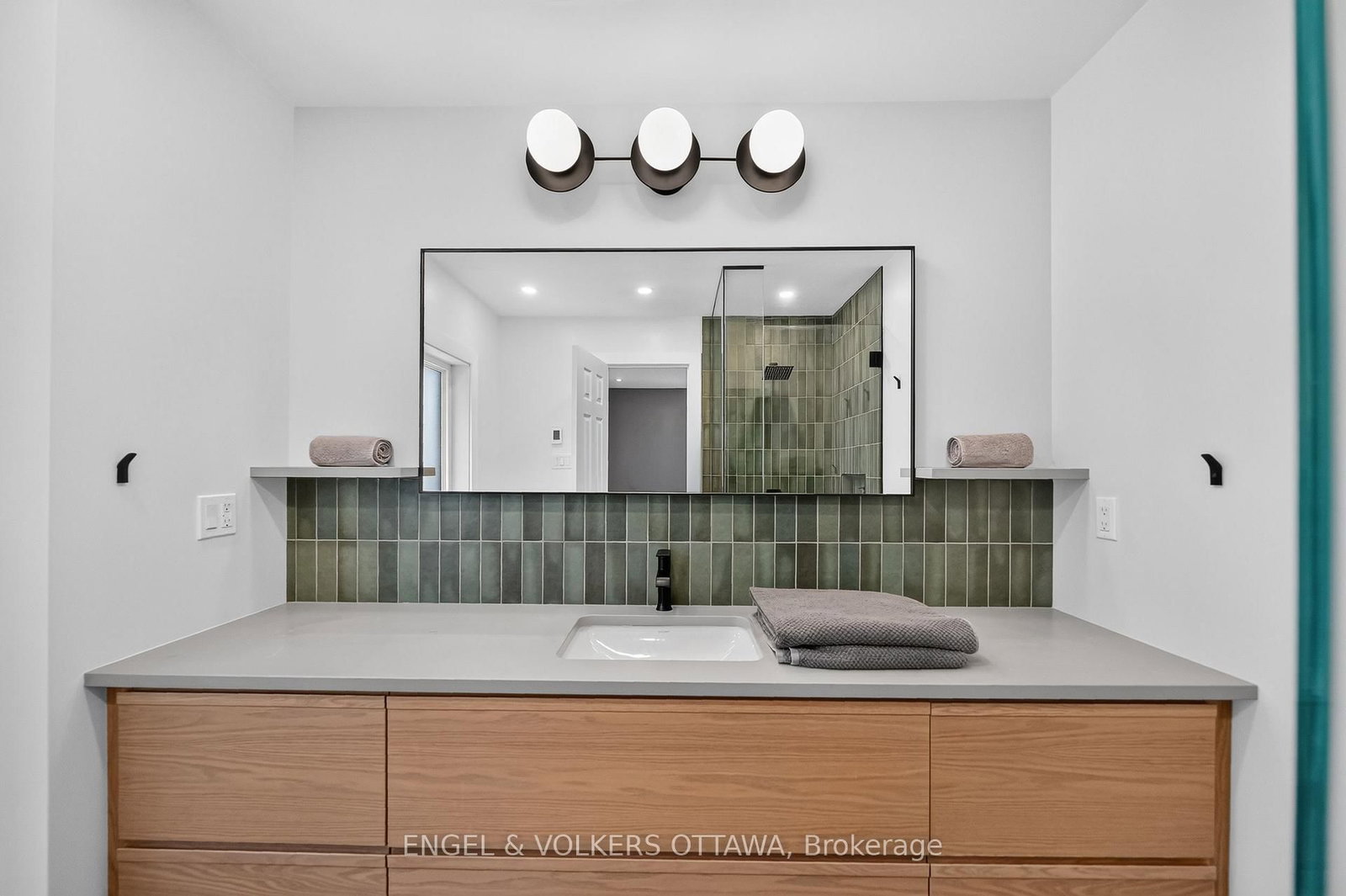 309 Flora Street • Ottawa, ON photo 19