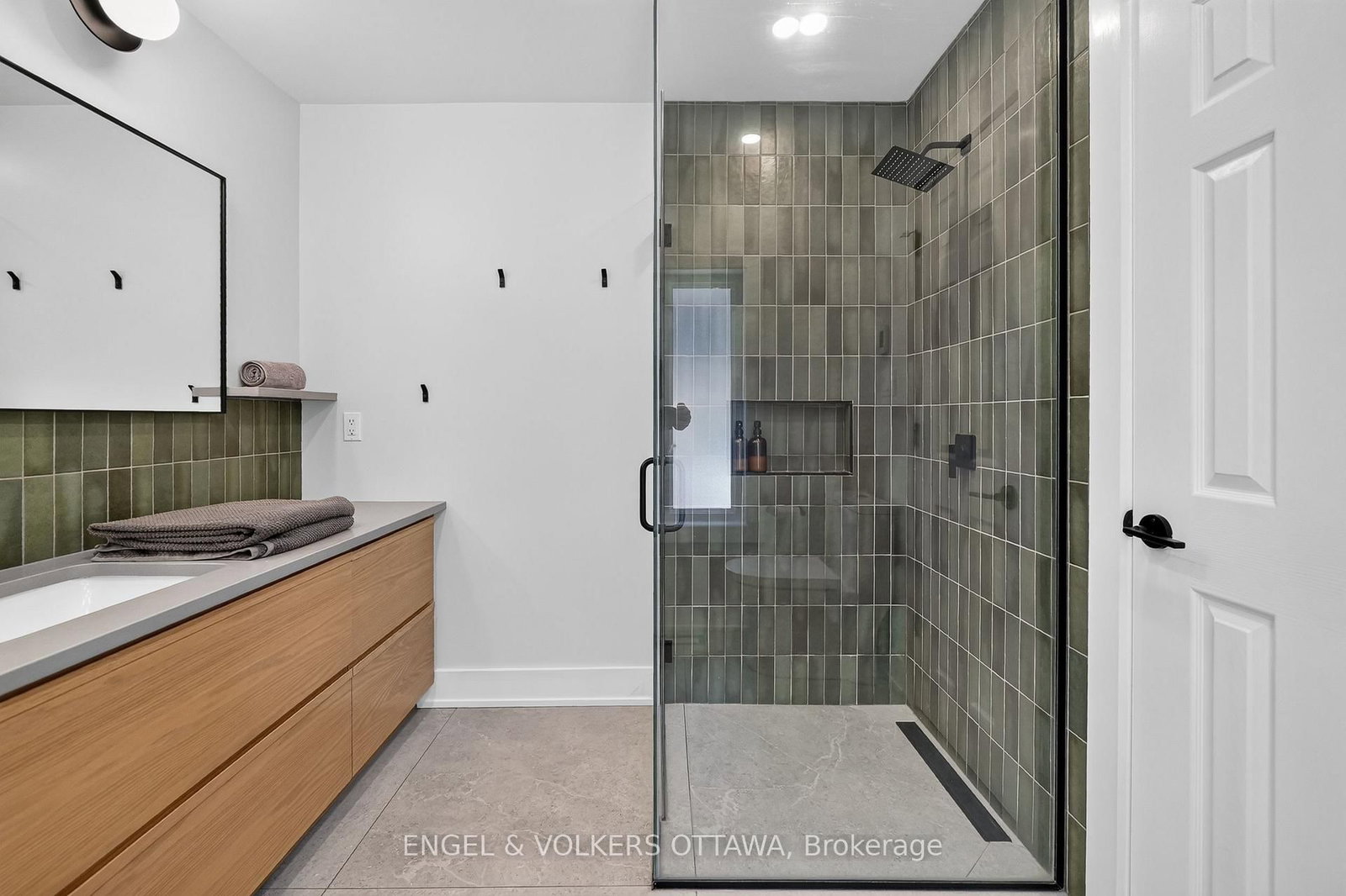 309 Flora Street • Ottawa, ON photo 21