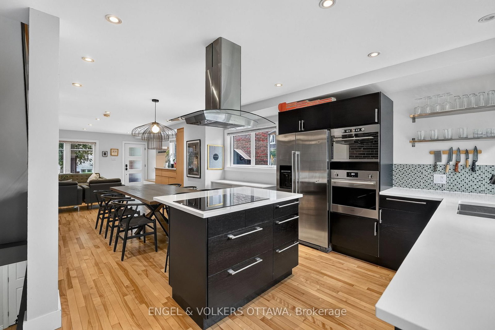 309 Flora Street • Ottawa, ON photo 9