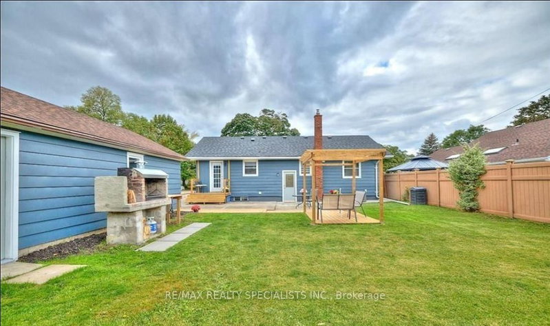 Upper - 6 Gormley Crescent
