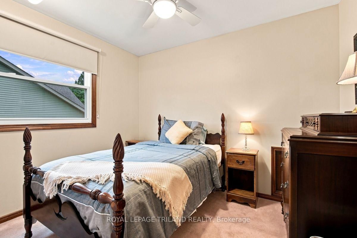 7 Glenview Crescent • London North, ON photo 26