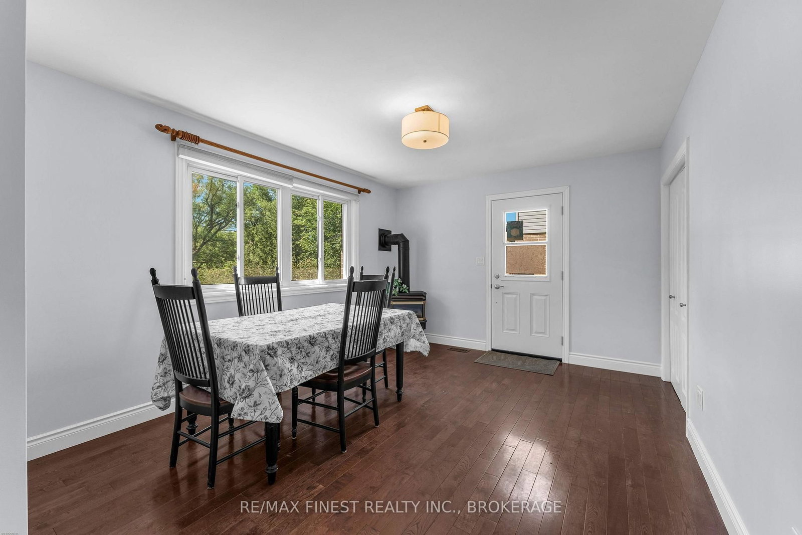 60 Sherwood Drive • Kingston, ON photo 16