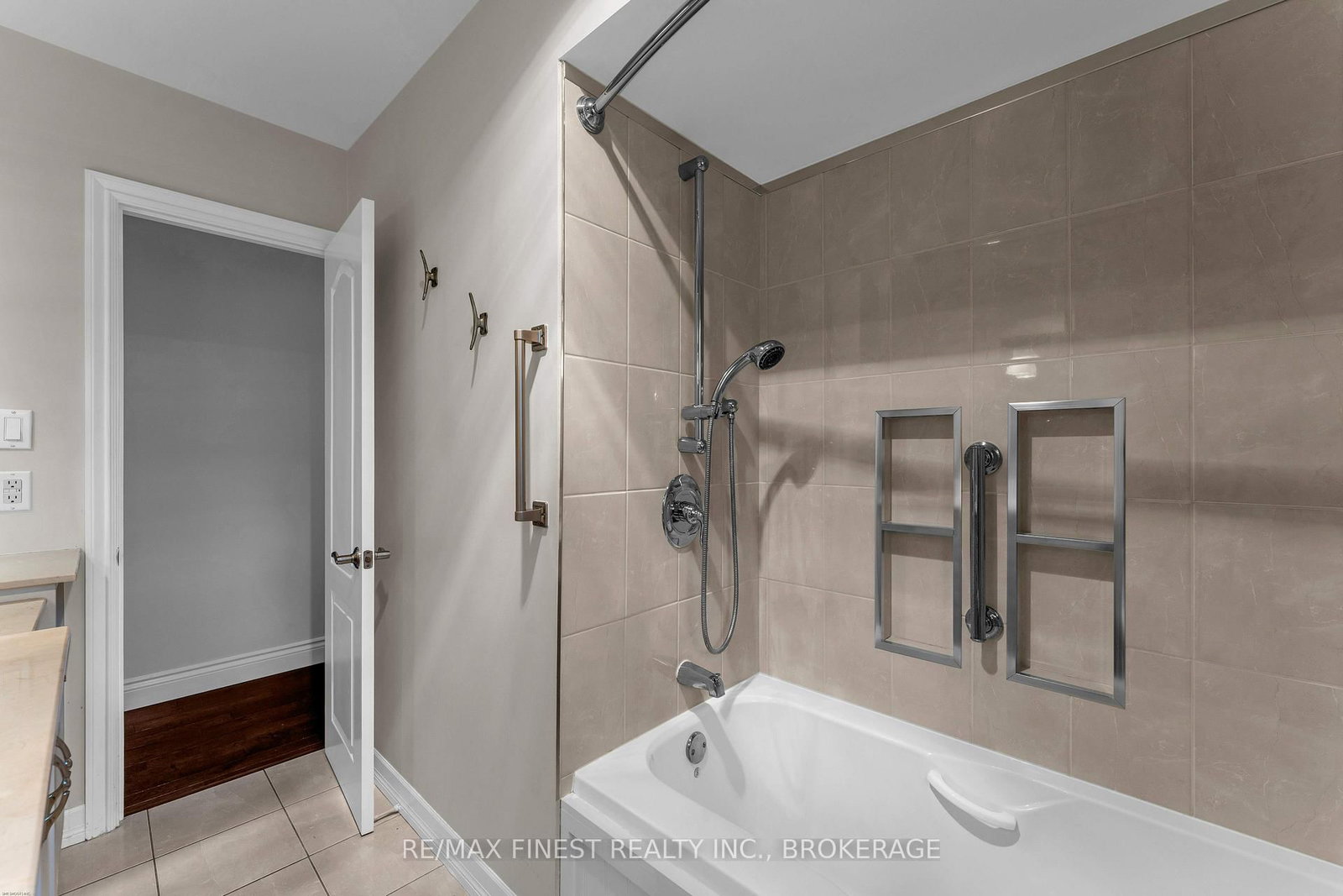 60 Sherwood Drive • Kingston, ON photo 25