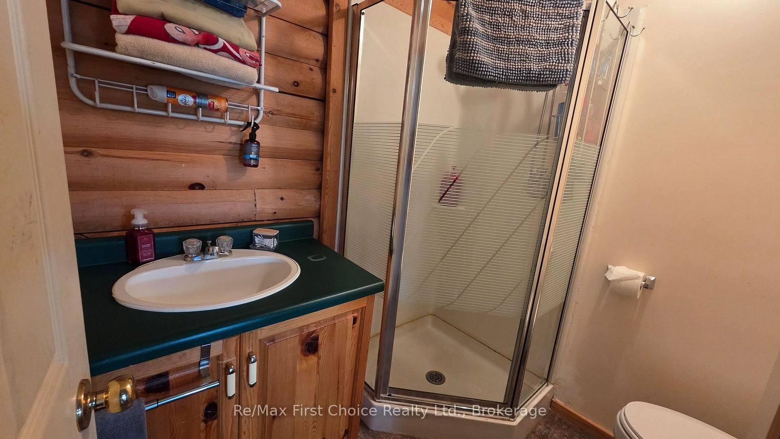 812 Essex Road E • Kenora, ON photo 24