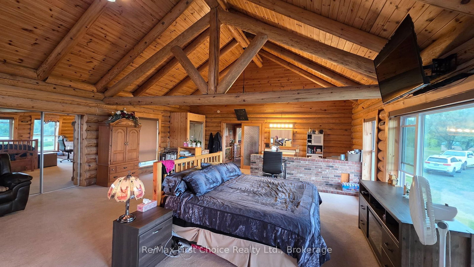 812 Essex Road E • Kenora, ON photo 33