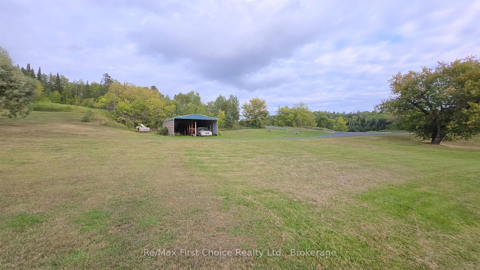 812 Essex Road E • Kenora, ON photo 35