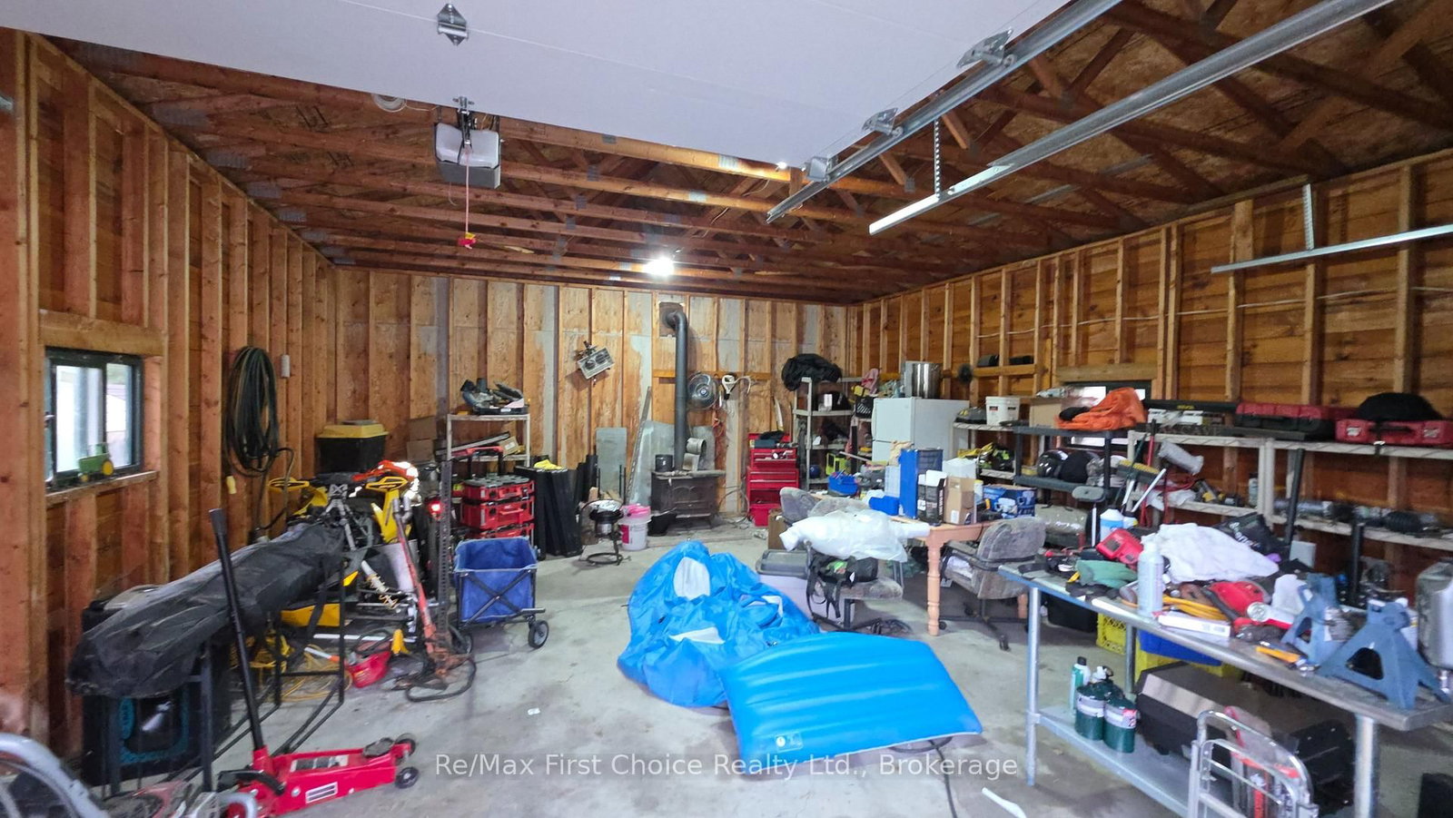 812 Essex Road E • Kenora, ON photo 42