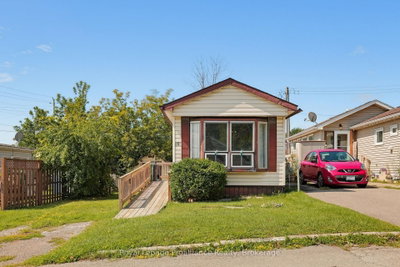 5 Kenneth Boulevard • Quinte West, ON photo 2