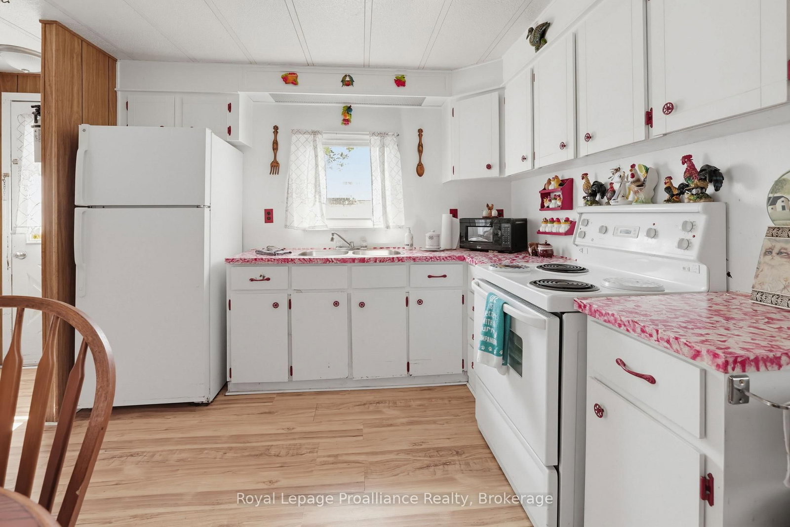 5 Kenneth Boulevard • Quinte West, ON photo 5