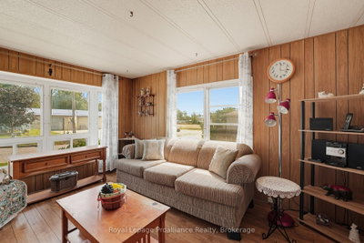 5 Kenneth Boulevard • Quinte West, ON photo 9