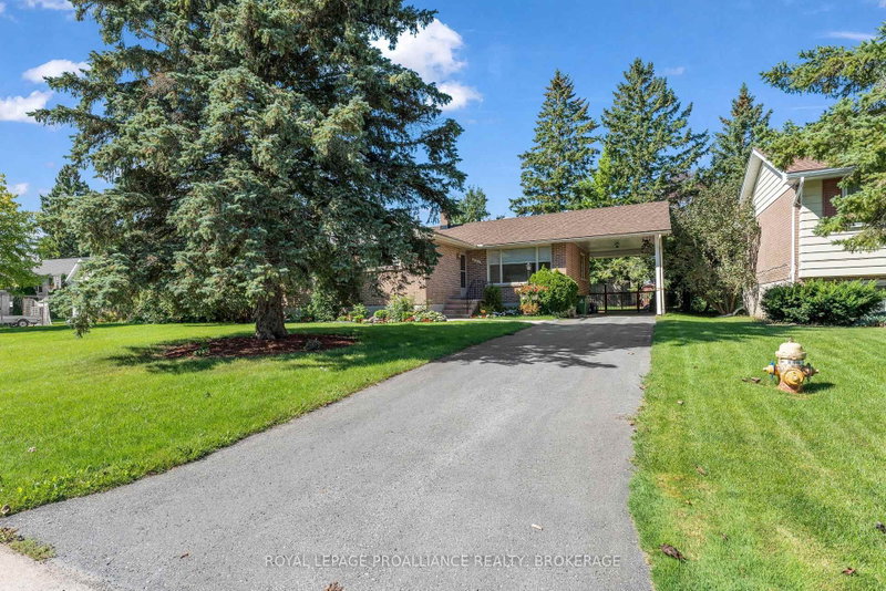421 Windward Pl photo 2