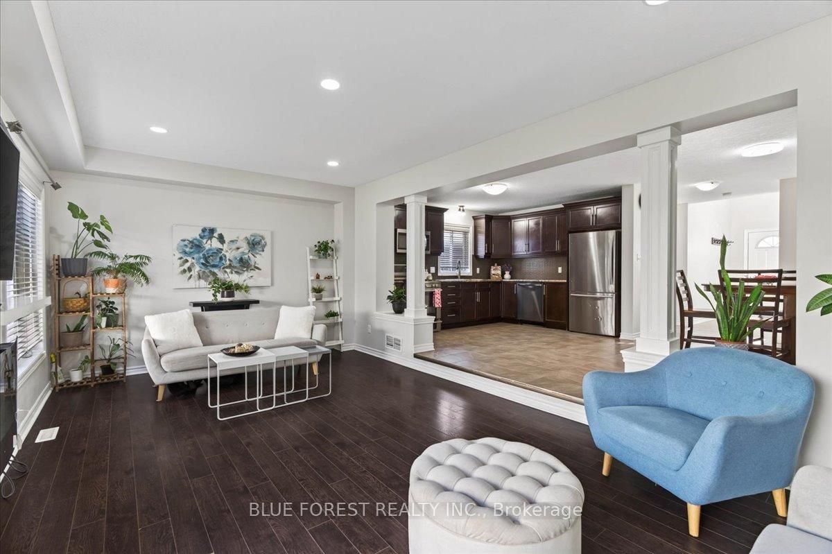 3317 Emily Carr Lane • London South, ON photo 11