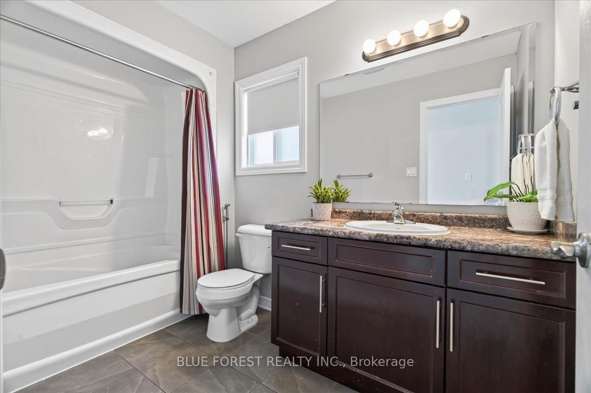 3317 Emily Carr Lane • London South, ON photo 28