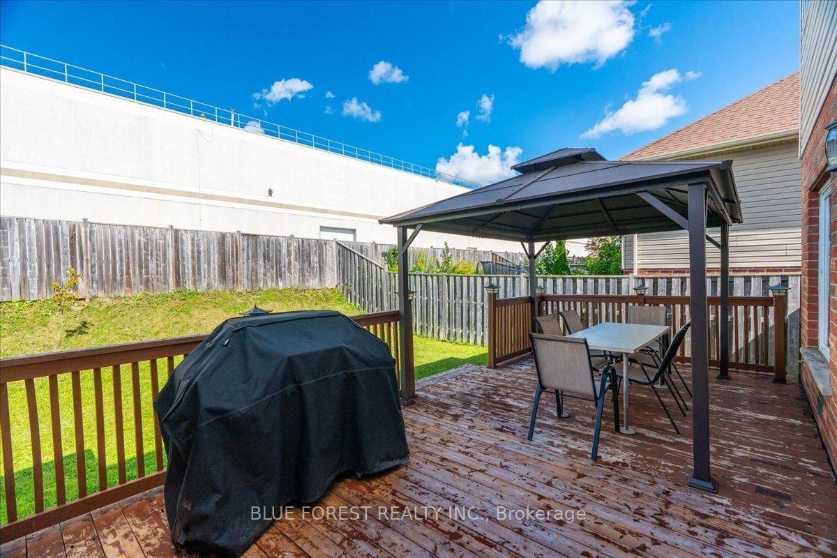 3317 Emily Carr Lane • London South, ON photo 37