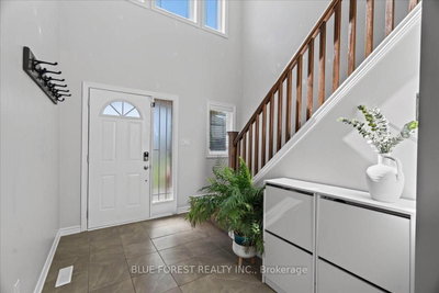 3317 Emily Carr Lane • London South, ON photo 4
