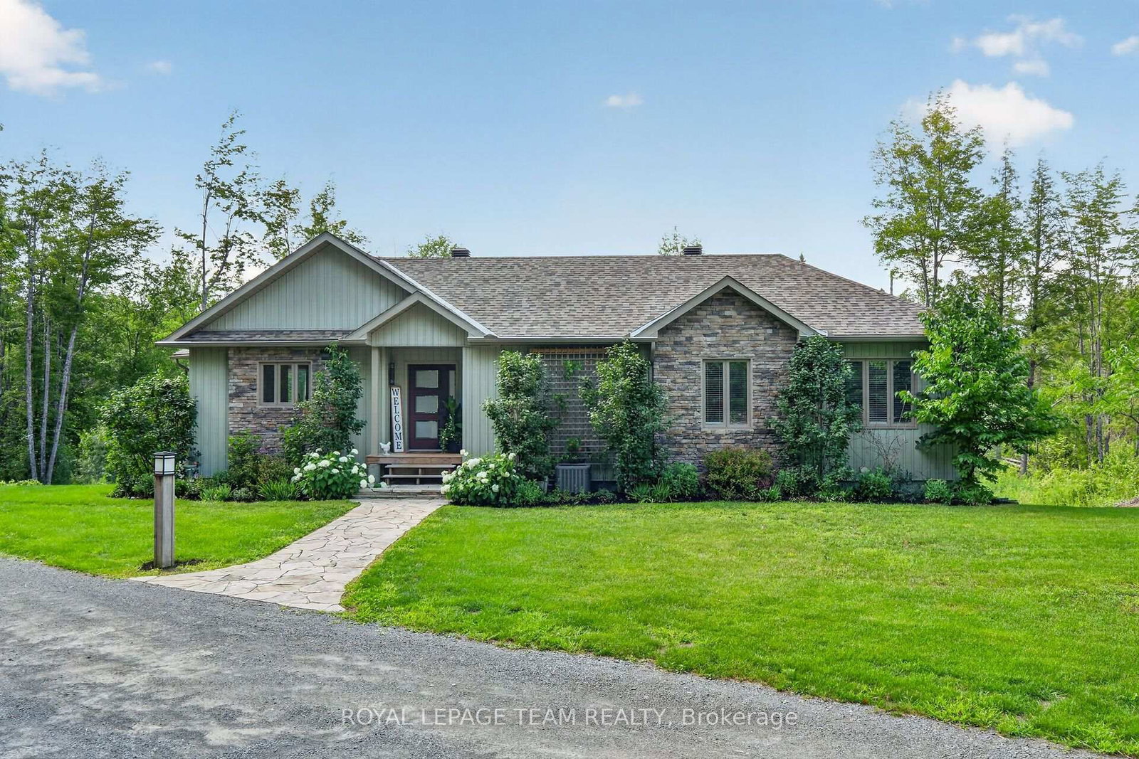 1830 Rollin Road • Clarence-Rockland, ON photo 2