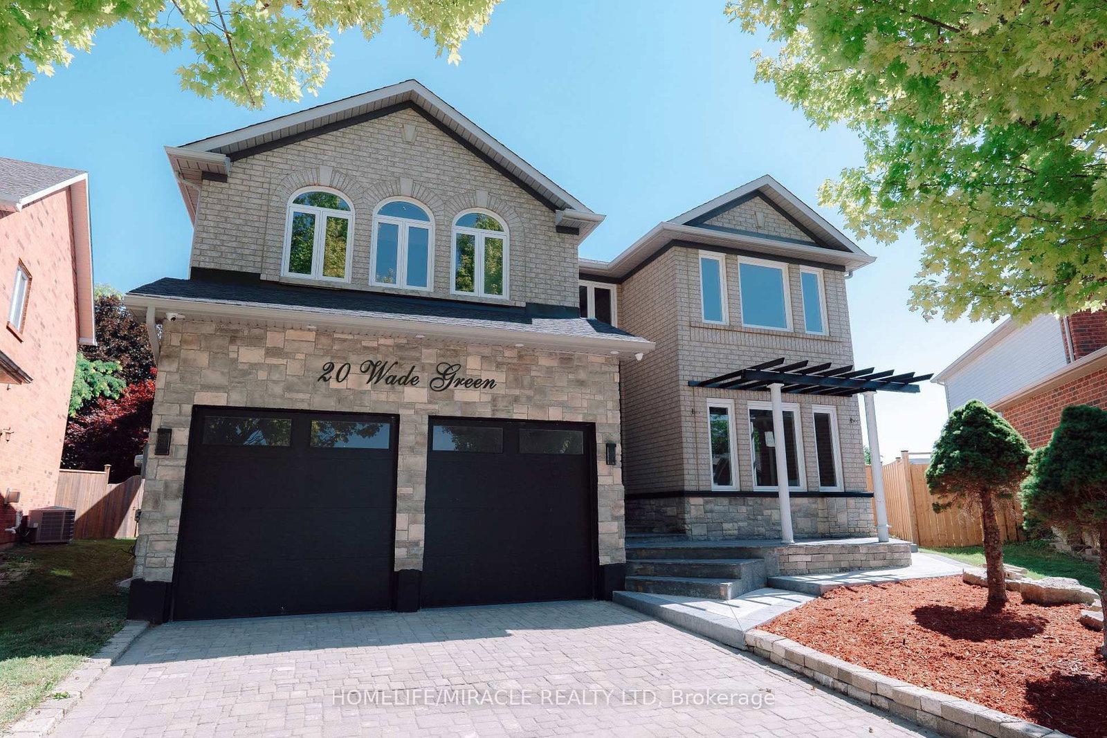 20 Wade Green • Cambridge, ON photo 1