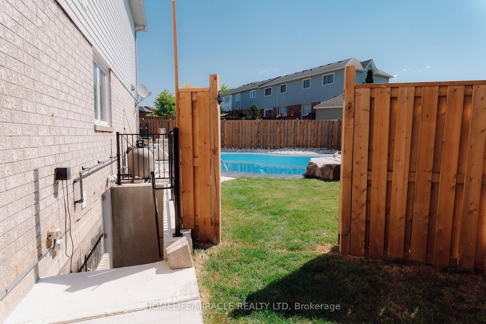 20 Wade Green • Cambridge, ON photo 42