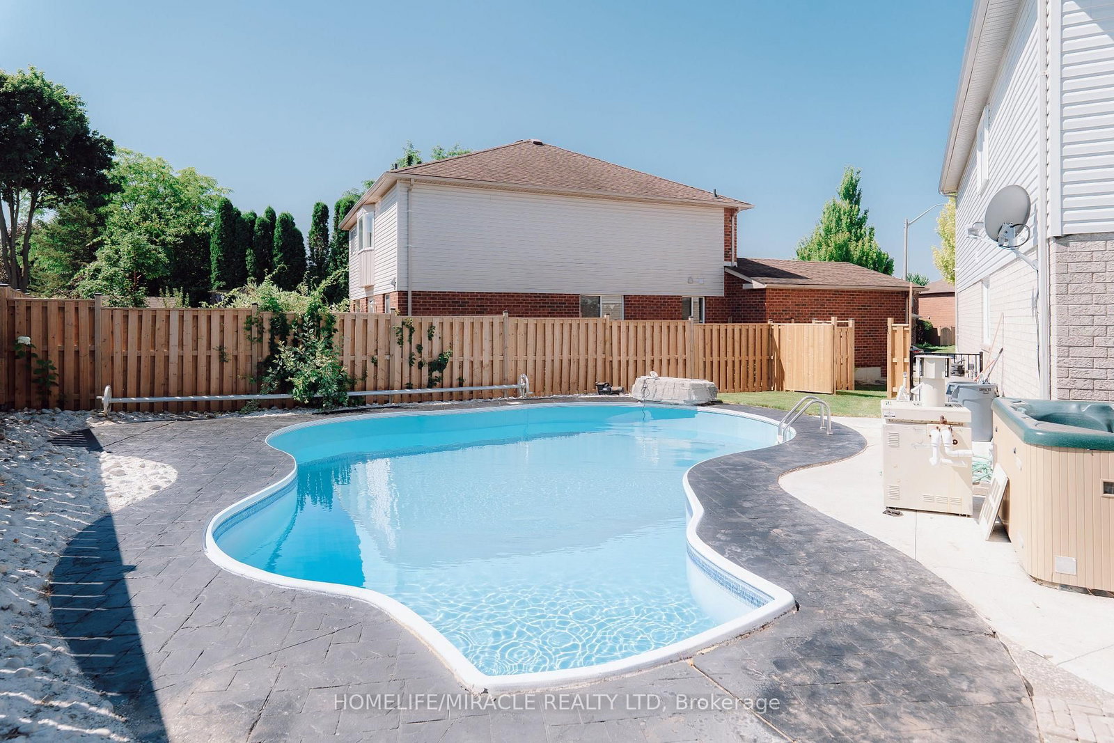 20 Wade Green • Cambridge, ON photo 43