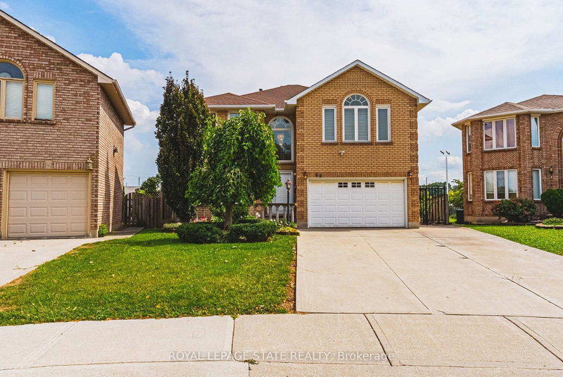 90 Fairington Crescent