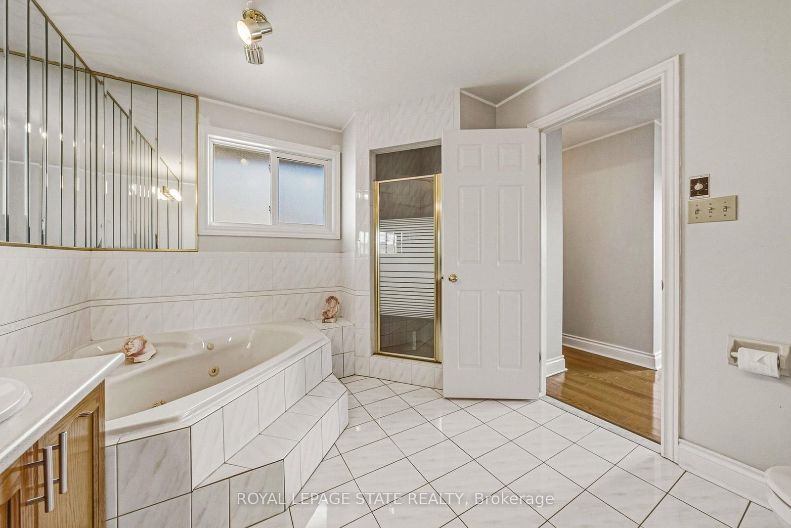 90 Fairington Crescent • Hamilton, ON photo 27