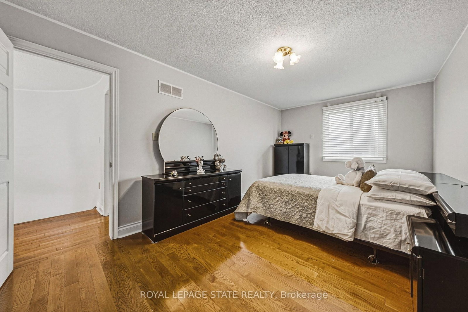 90 Fairington Crescent • Hamilton, ON photo 28