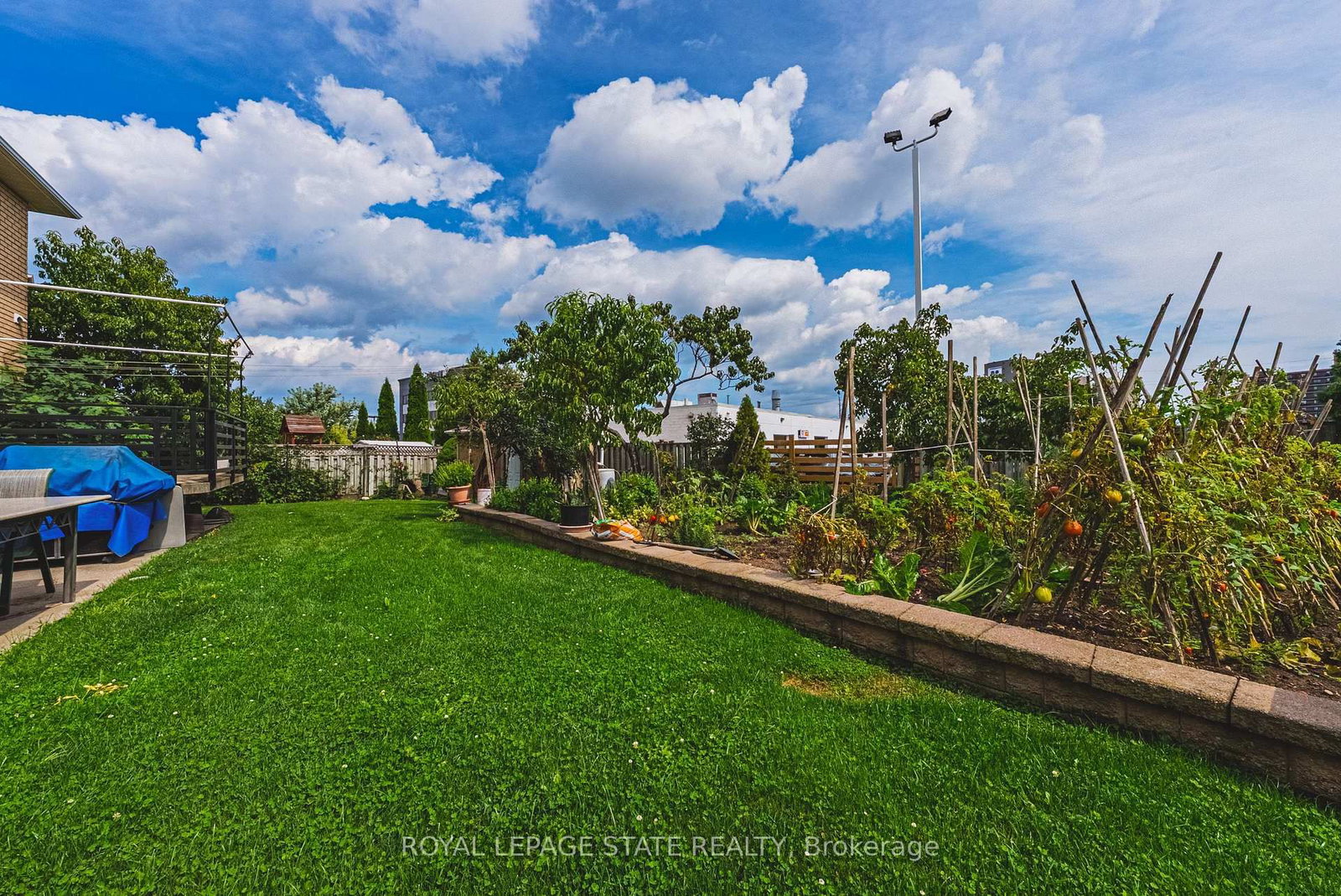 90 Fairington Crescent • Hamilton, ON photo 40