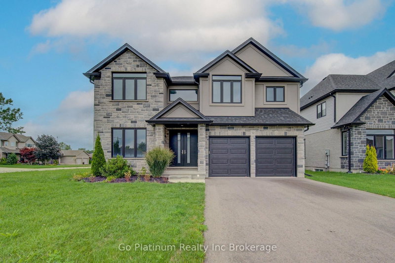 32 Sycamore Dr photo 2
