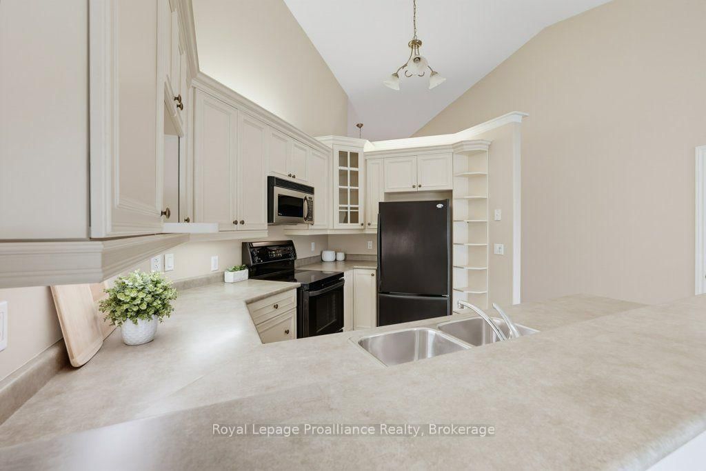 25 Heartwood Drive • #14 • Belleville, ON photo 15