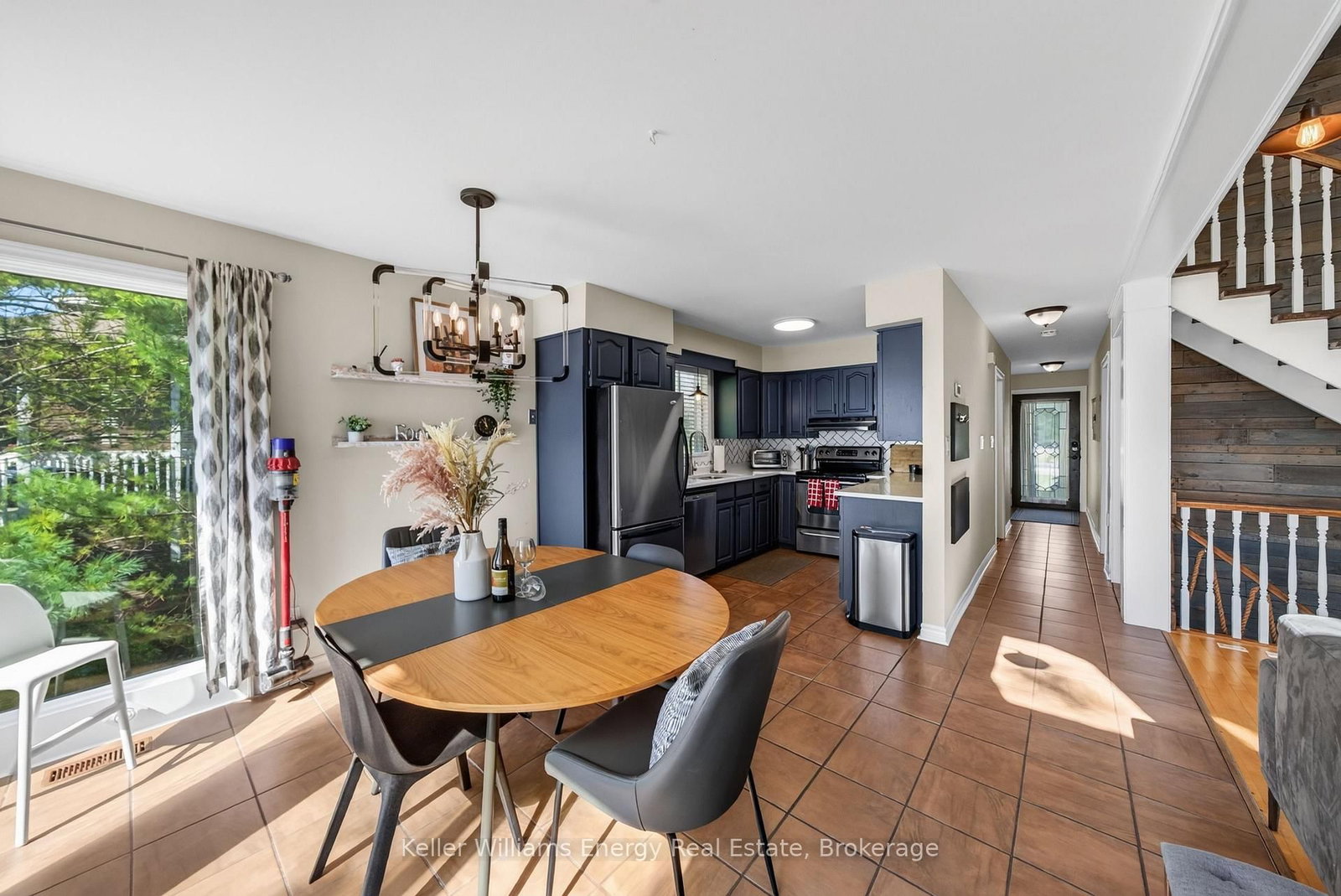 16169 LOYALIST Parkway • Prince Edward County, ON photo 11