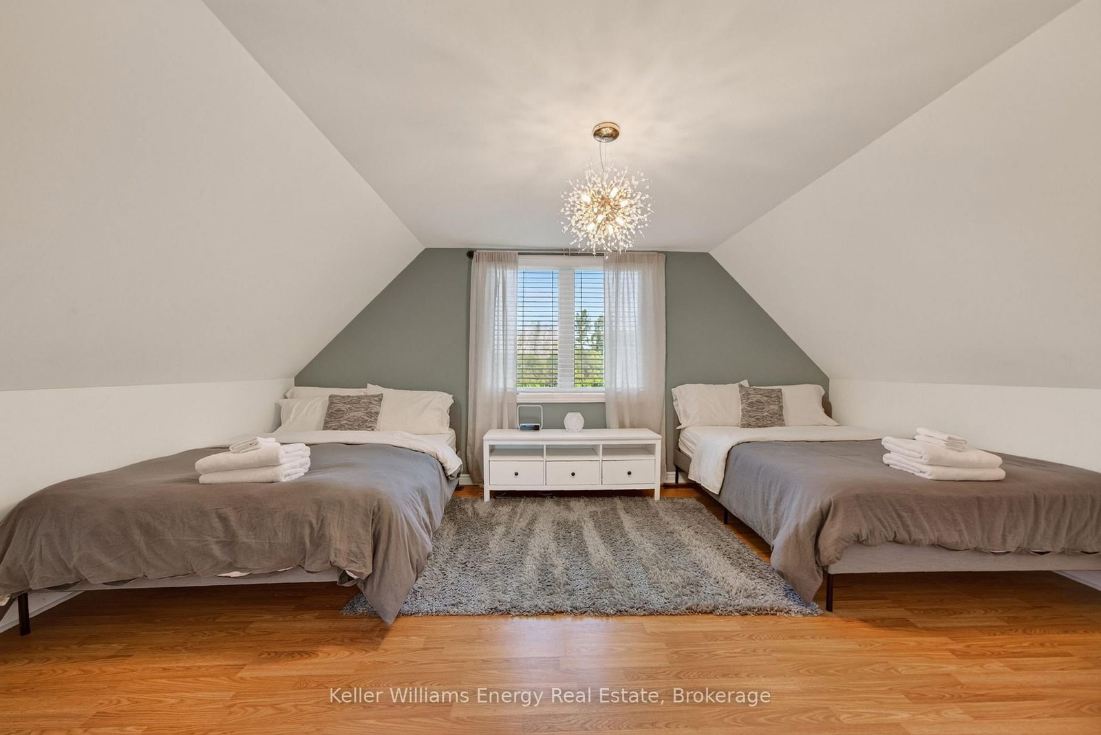 16169 LOYALIST Parkway • Prince Edward County, ON photo 17