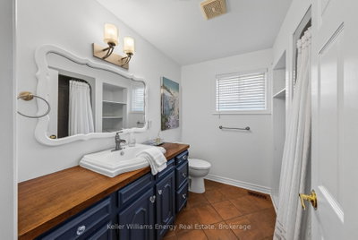 16169 LOYALIST Parkway • Prince Edward County, ON photo 6