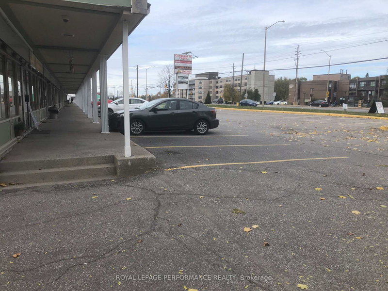 1756 MONTREAL Rd photo 5